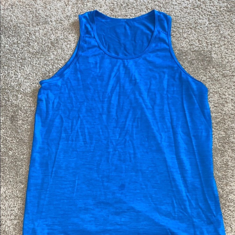 Men’s Lululemon tank